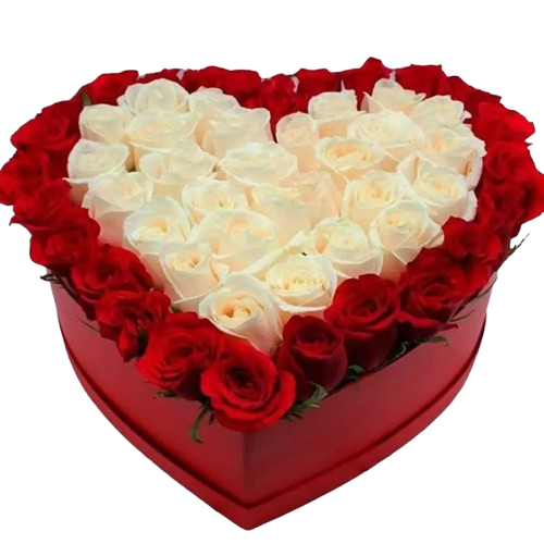 Arrangement floral en forme de cœur avec des roses rouges et blanches en boîte
