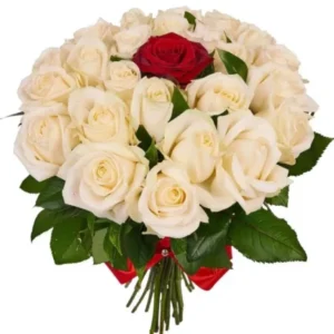 Boite de roses blanc et une rose rouge